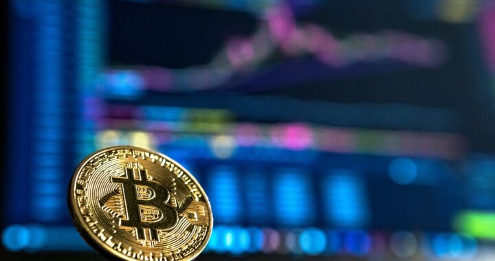 China fecha cerco contra bitcoin