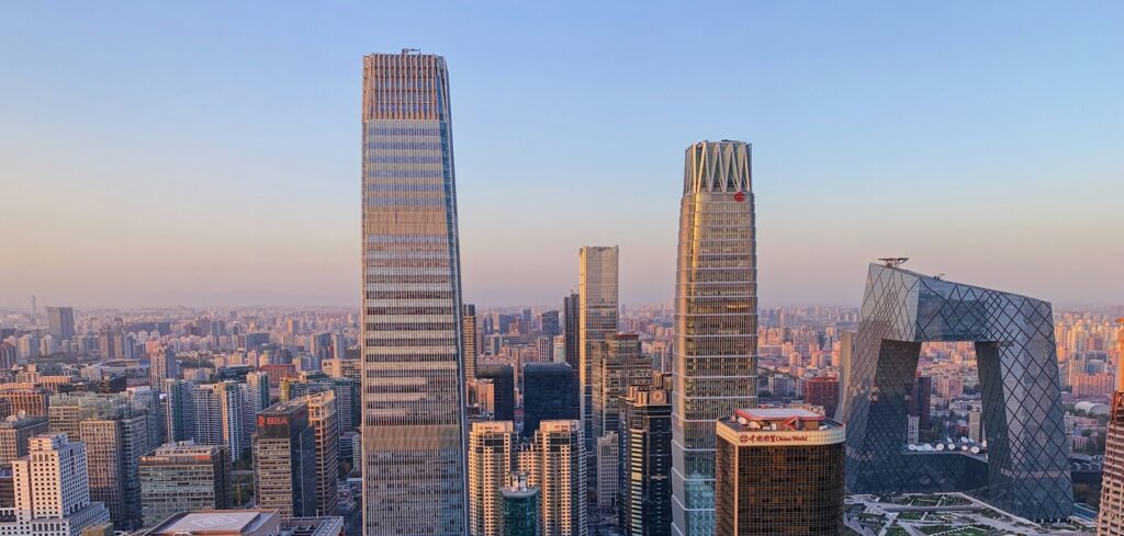 Foto do alto de Pequim mostra prédios no centro dos negócios da cidade ao amanhecer